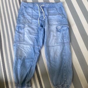 American eagles women’s cropped jeans